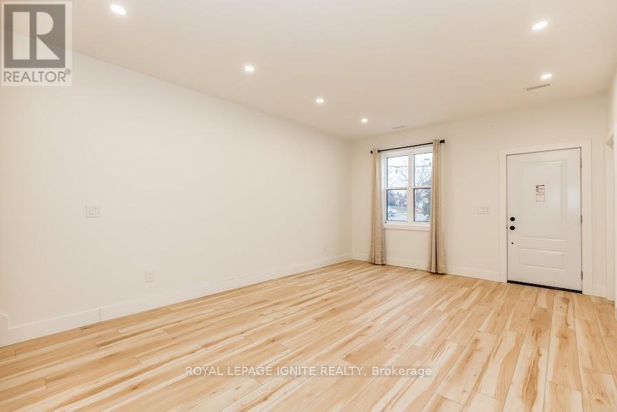 781 Oliva Street, Pickering, Ontario  L1W 2V9 - Photo 7 - E12334611