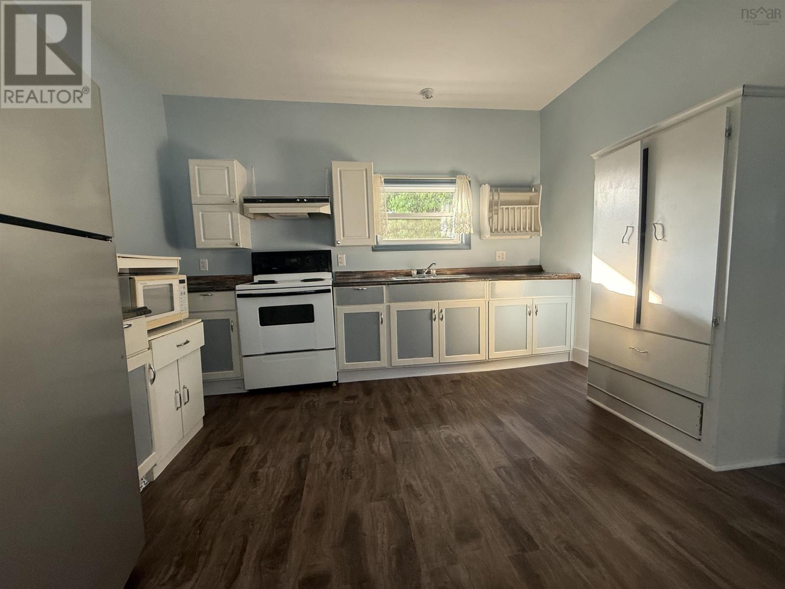 2290 Western Avenue, Parrsboro, Nova Scotia  B0M 1S0 - Photo 6 - 202517414