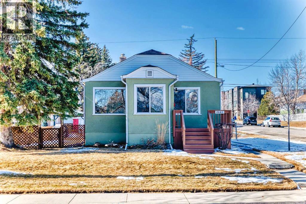 Property at 2601 27 Street SW image 3