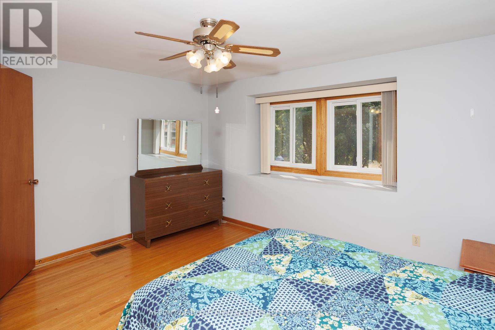 573 Saugeen Crescent, Peterborough South, Ontario  K9J 1J9 - Photo 22 - X12333485