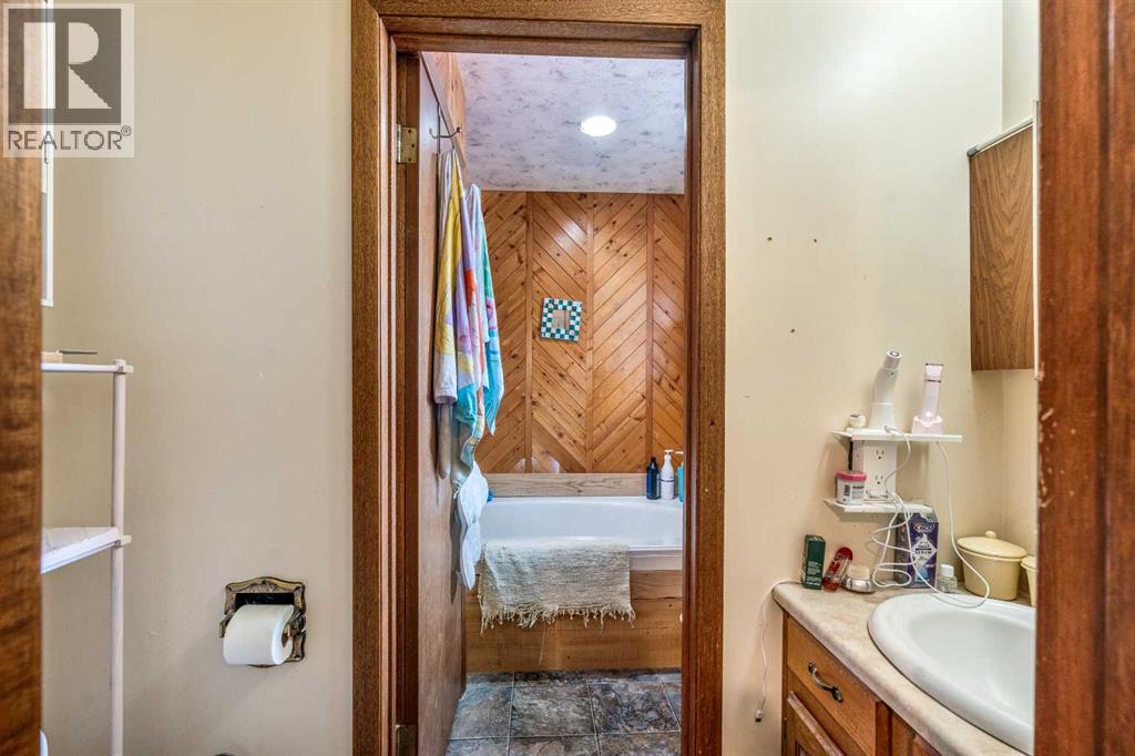 4716 Heritage Drive, Taber, Alberta  T1G 1A4 - Photo 11 - A2241944