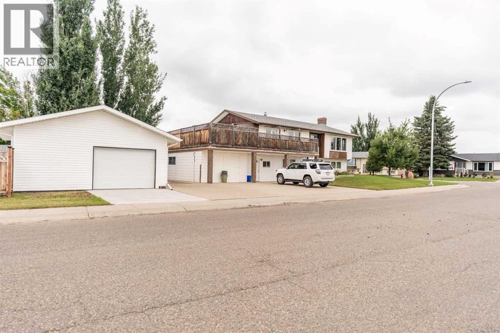 4716 Heritage Drive, Taber, Alberta  T1G 1A4 - Photo 3 - A2241944