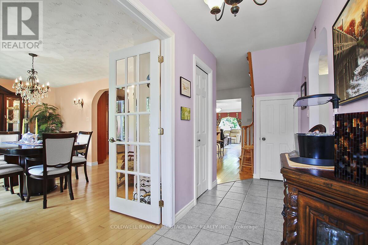738 River Road N, Mcnab/braeside, Ontario  K7S 1R3 - Photo 6 - X12334642