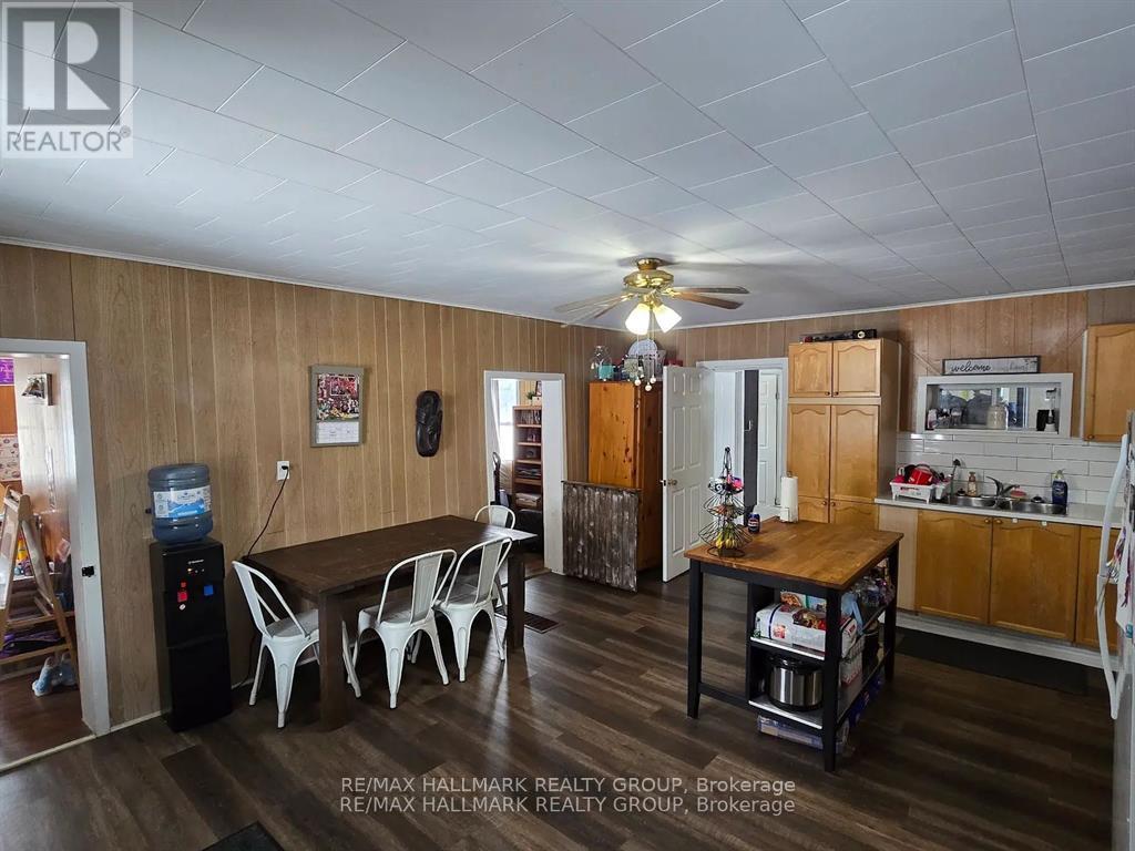 7122 Bank Street, Ottawa, Ontario  K0A 2P0 - Photo 9 - X12334662