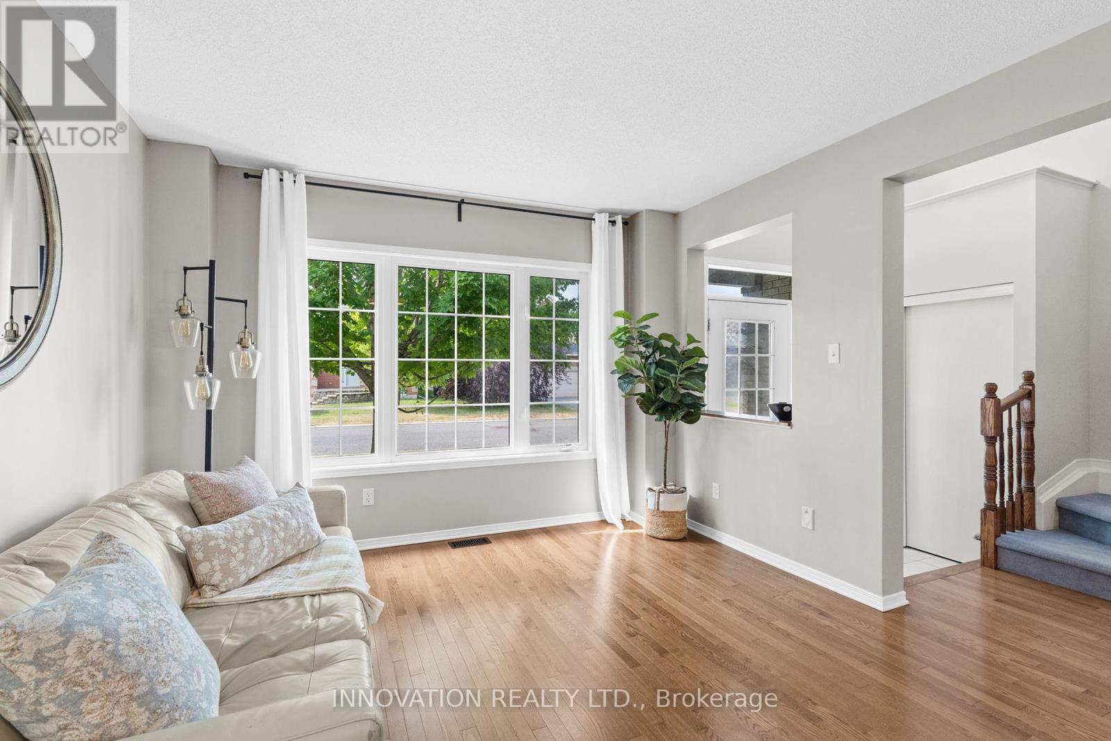 Property at 92 LAMADELEINE BOULEVARD image 5