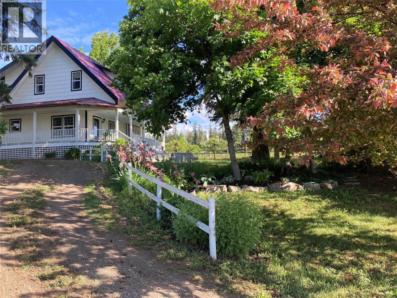 4365 Round Prairie Road, Armstrong, British Columbia  V4Y 0L1 - Photo 9 - 10358837