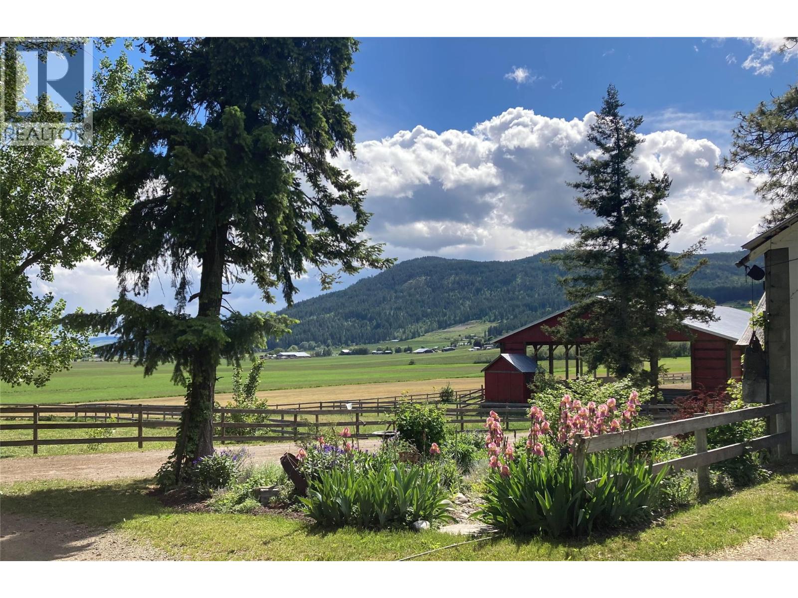 4365 Round Prairie Road, Armstrong, British Columbia  V4Y 0L1 - Photo 8 - 10358837