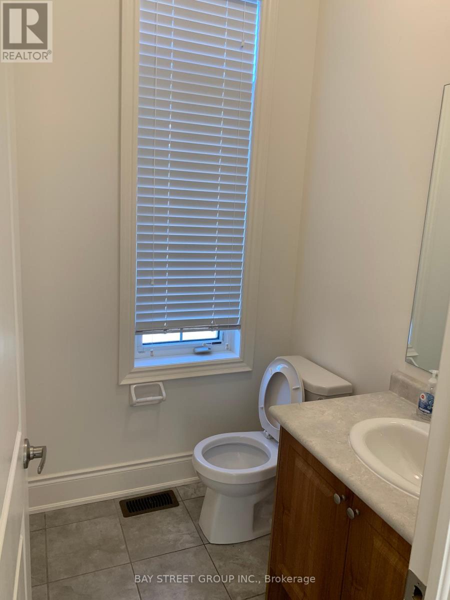3127 Streamwood Pass, Oakville, Ontario  L6H 0T2 - Photo 12 - W12334650