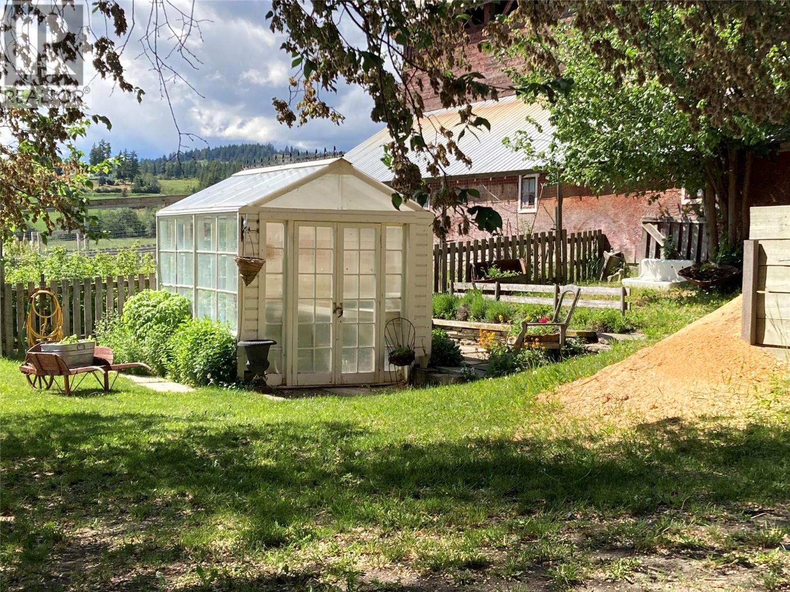 4365 Round Prairie Road, Armstrong, British Columbia  V4Y 0L1 - Photo 47 - 10358838