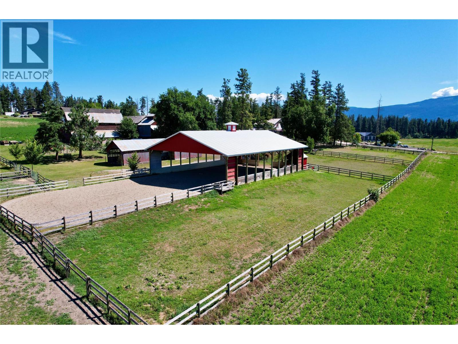 4365 Round Prairie Road, Armstrong, British Columbia