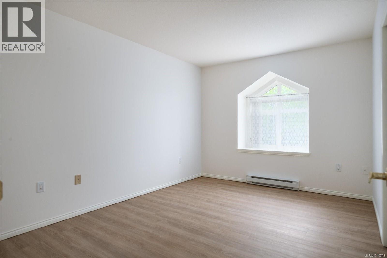 310 750 Memorial Ave, Qualicum Beach, British Columbia  V9K 2P6 - Photo 16 - 1010703