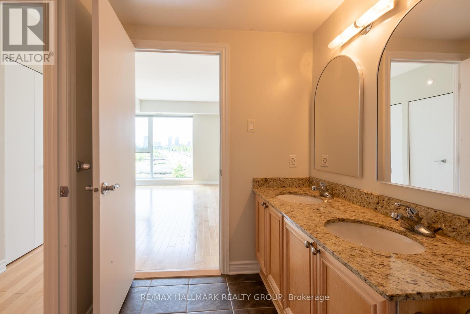 311 - 200 Lett Street, Ottawa, Ontario  K1R 0A7 - Photo 15 - X12334715