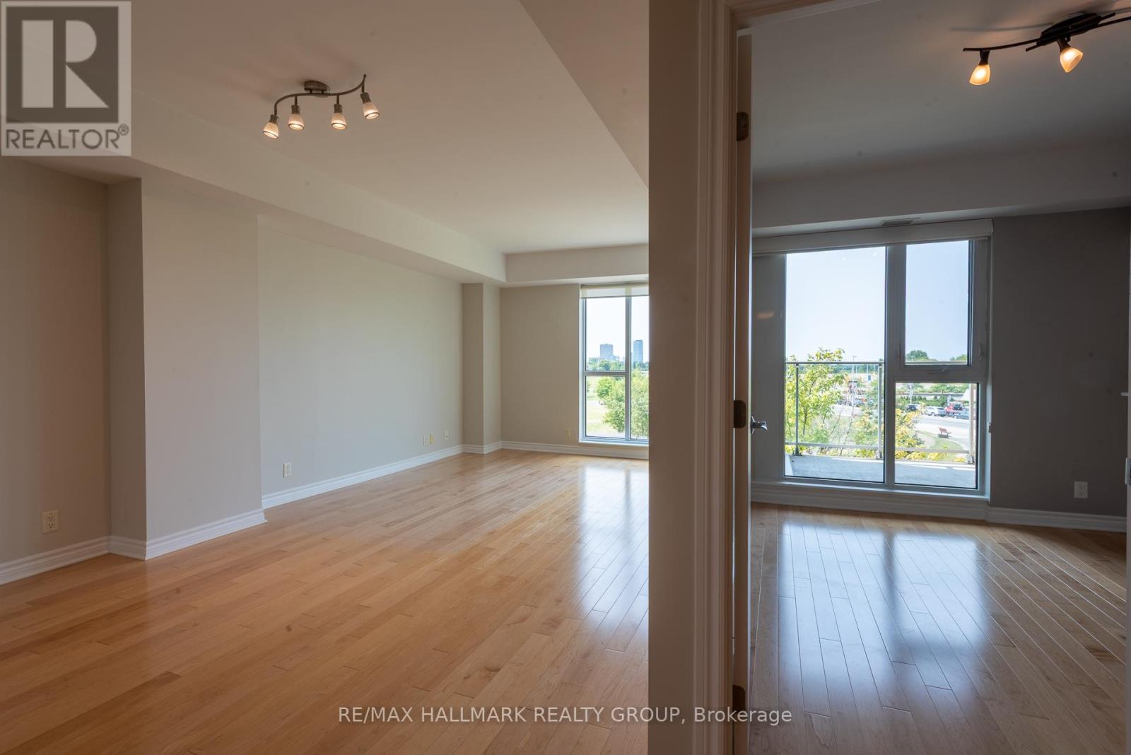 311 - 200 Lett Street, Ottawa, Ontario  K1R 0A7 - Photo 2 - X12334715