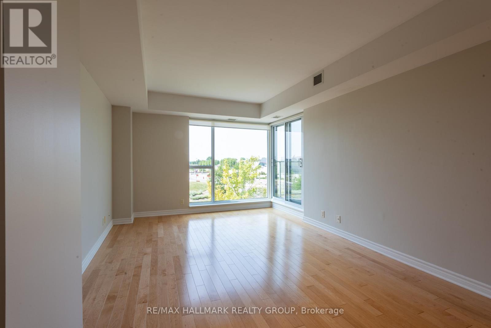 311 - 200 Lett Street, Ottawa, Ontario  K1R 0A7 - Photo 7 - X12334715