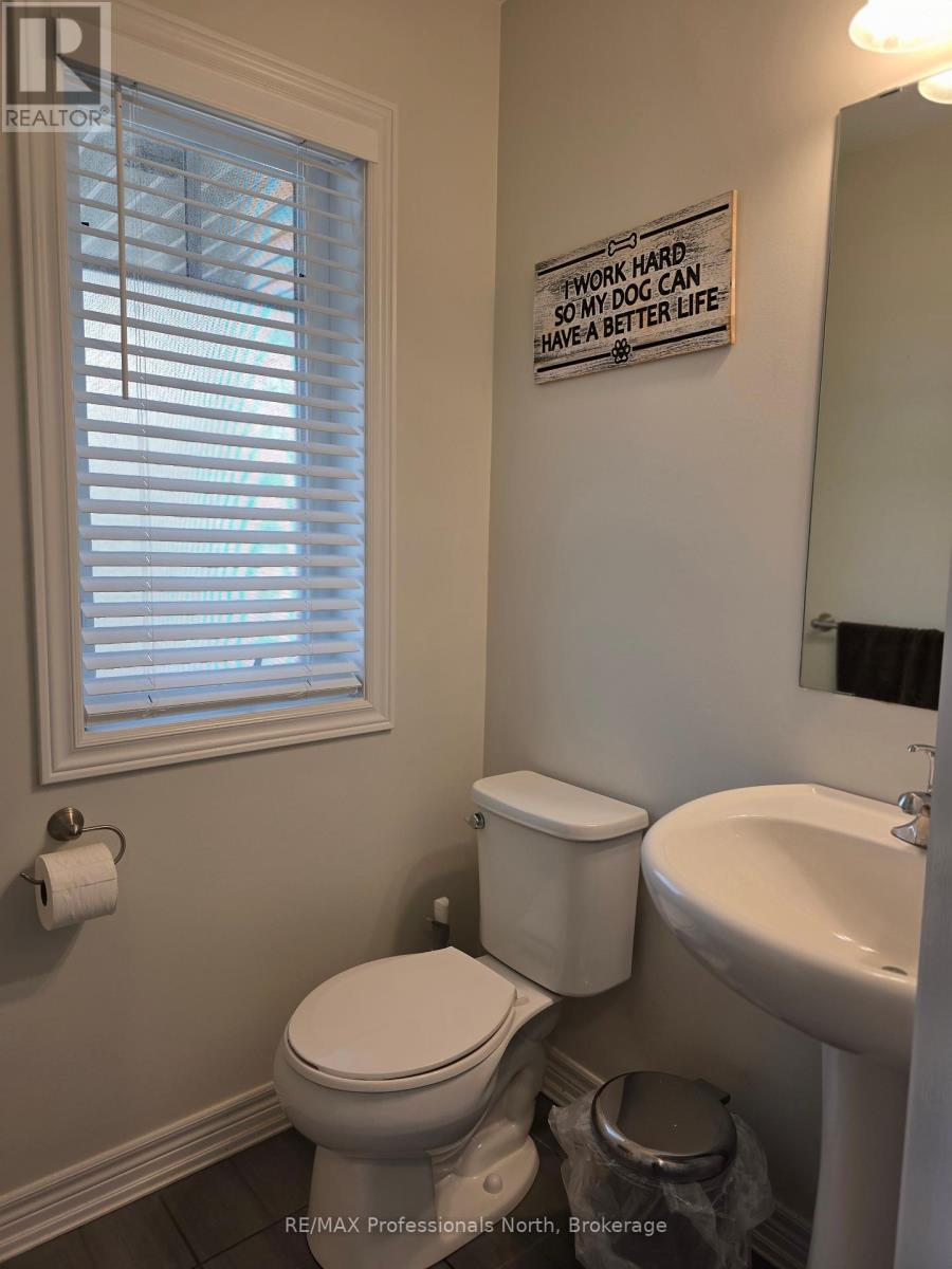 8 Spalding Crescent, Huntsville, Ontario  P1H 1C9 - Photo 14 - X12334734