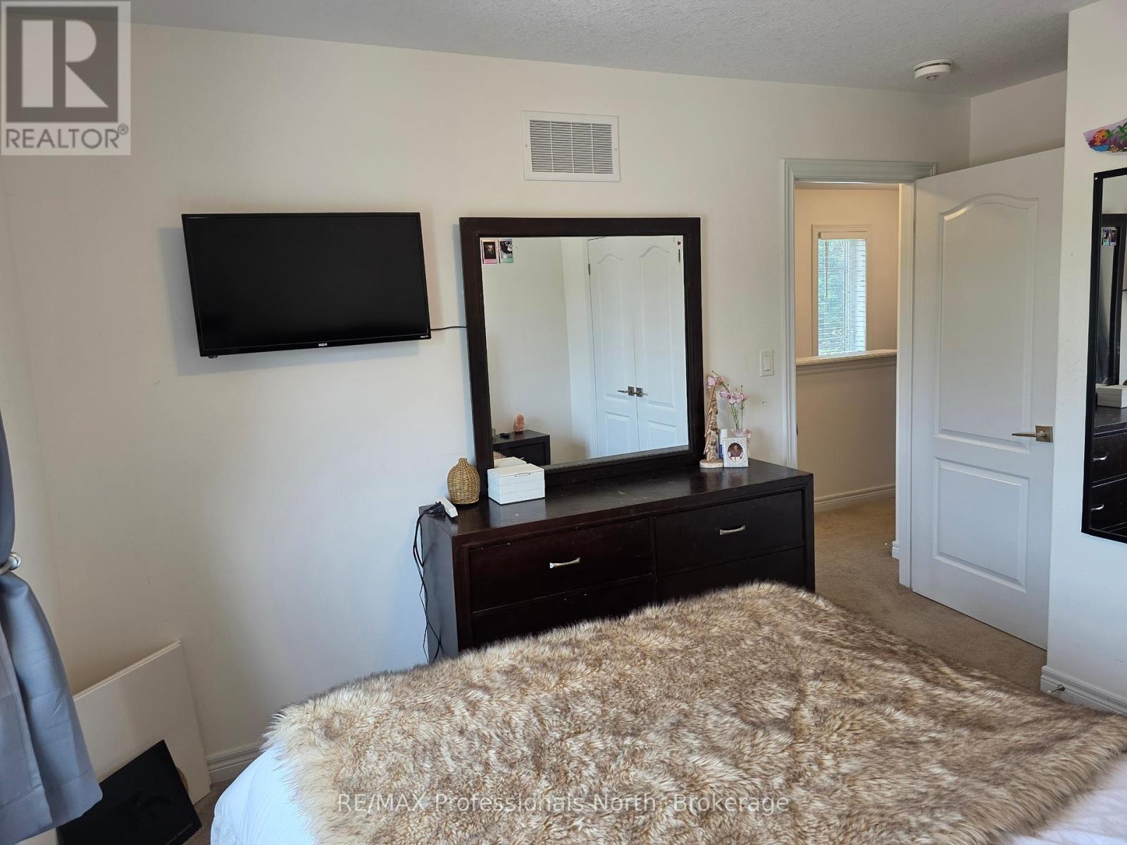 8 Spalding Crescent, Huntsville, Ontario  P1H 1C9 - Photo 20 - X12334734