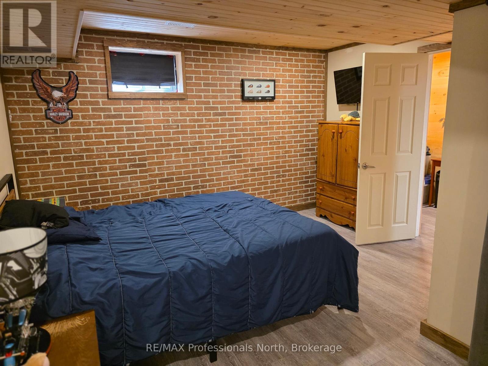 8 Spalding Crescent, Huntsville, Ontario  P1H 1C9 - Photo 27 - X12334734