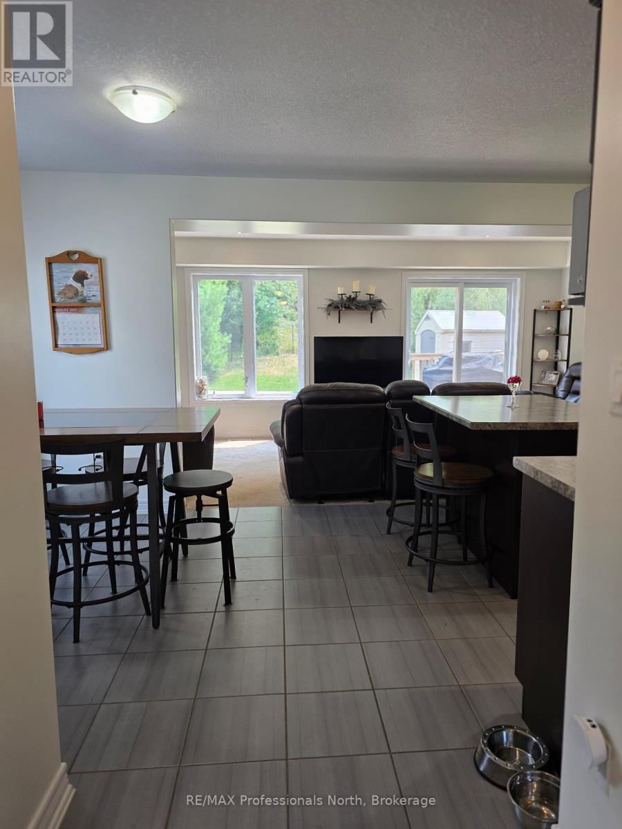 8 Spalding Crescent, Huntsville, Ontario  P1H 1C9 - Photo 36 - X12334734