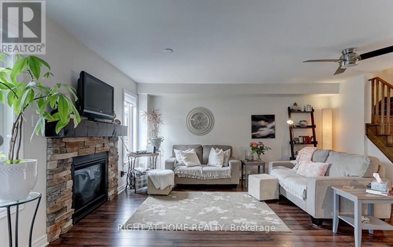 12 Masters Crescent, Georgian Bay, Ontario  L0K 1S0 - Photo 11 - X12334719