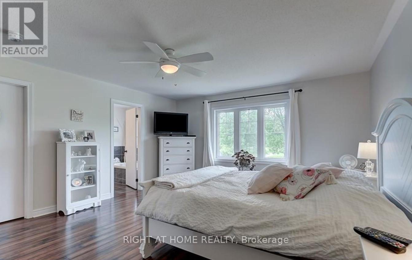 12 Masters Crescent, Georgian Bay, Ontario  L0K 1S0 - Photo 42 - X12334719