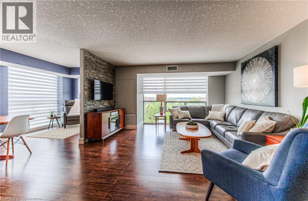 Property at 55 BLUE SPRINGS Drive Unit# 811 image 4