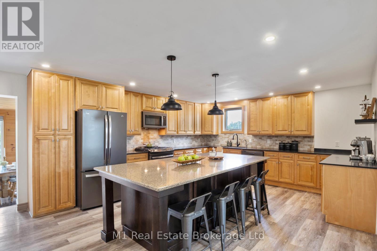 8420 Sixth Line, Wellington North, Ontario  N0G 2E0 - Photo 10 - X12334761
