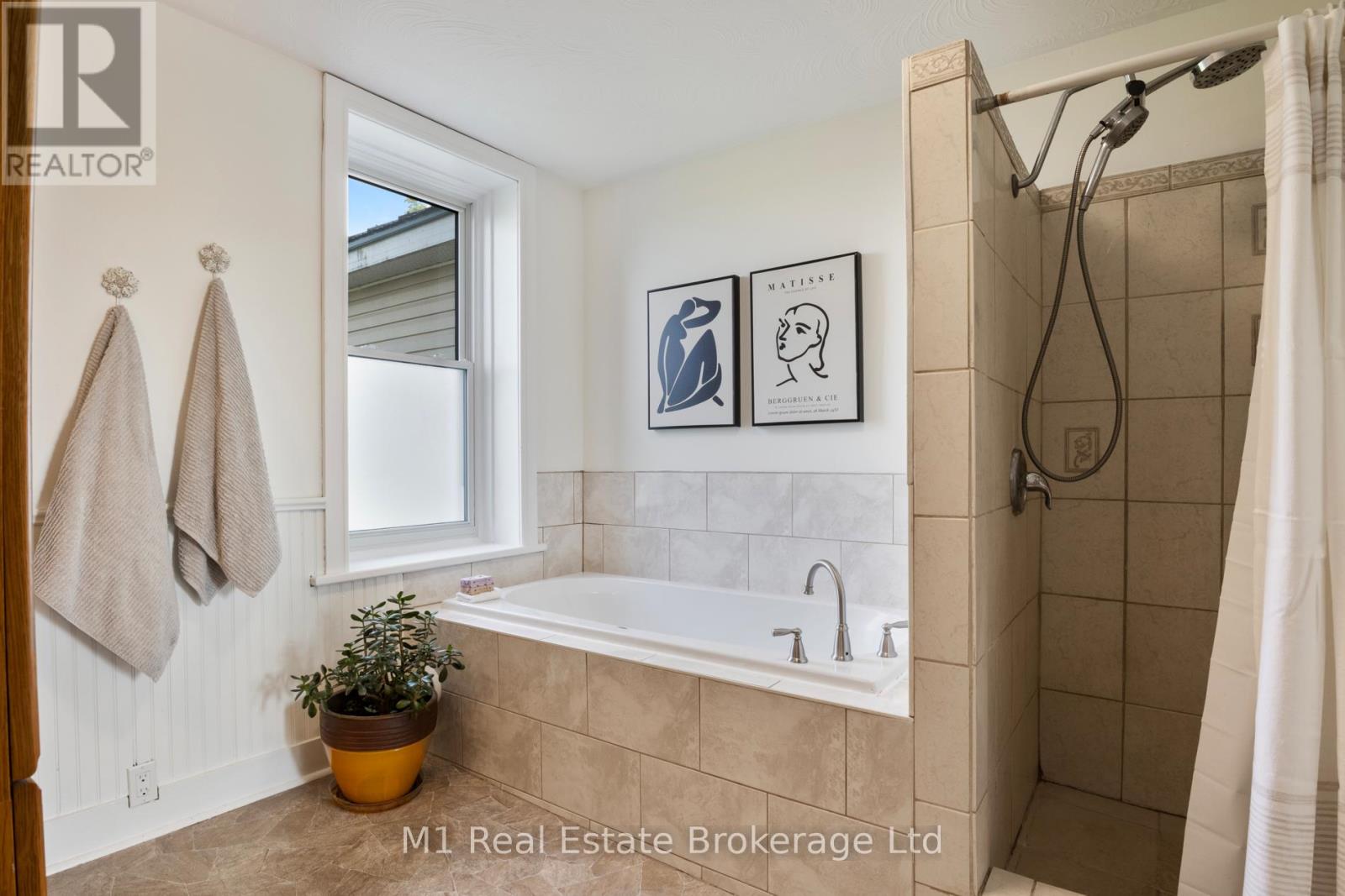 8420 Sixth Line, Wellington North, Ontario  N0G 2E0 - Photo 23 - X12334761