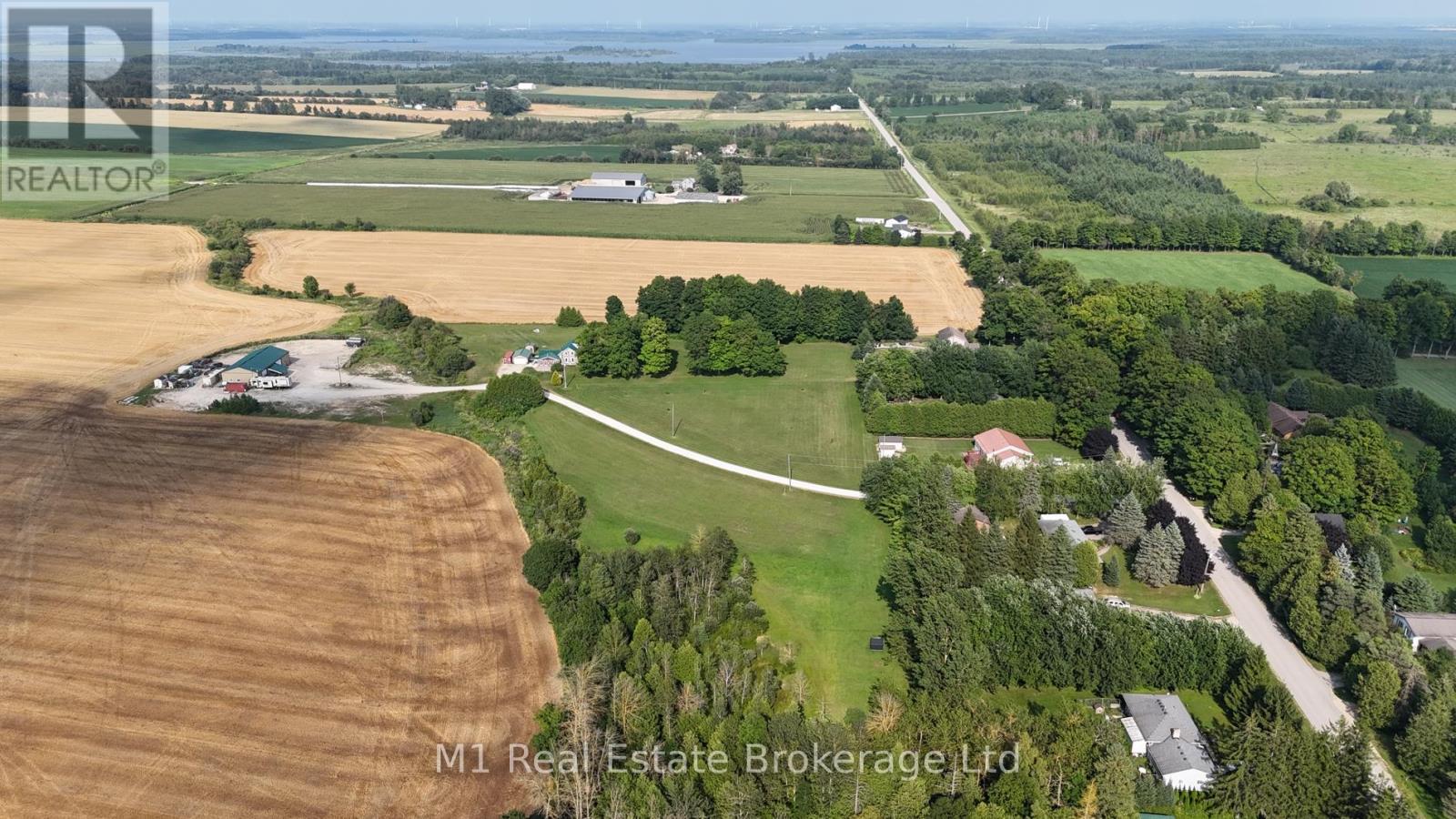 8420 Sixth Line, Wellington North, Ontario  N0G 2E0 - Photo 42 - X12334761