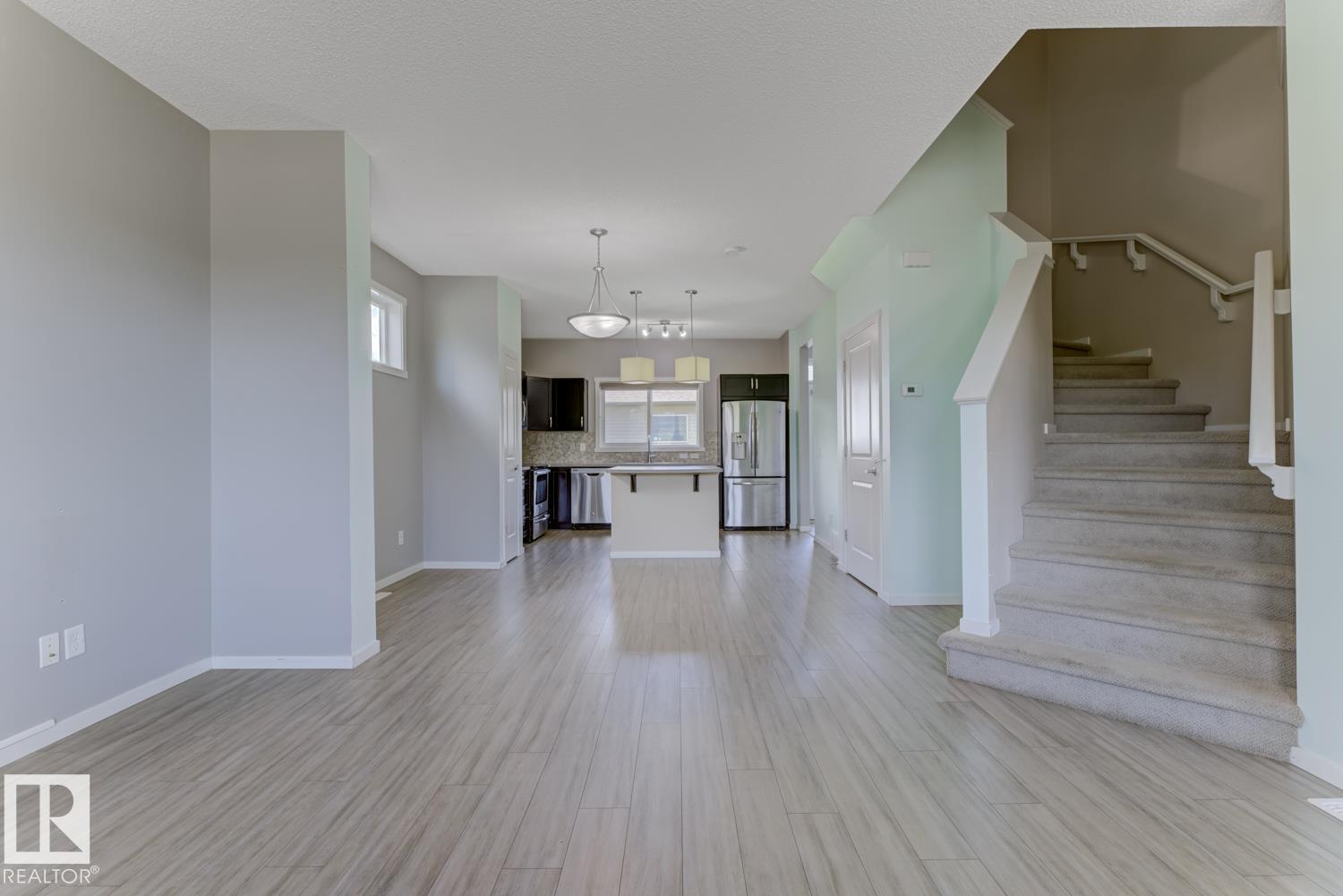 2888 Maple Wy Nw, Edmonton, Alberta  T6T 0T4 - Photo 4 - E4452119