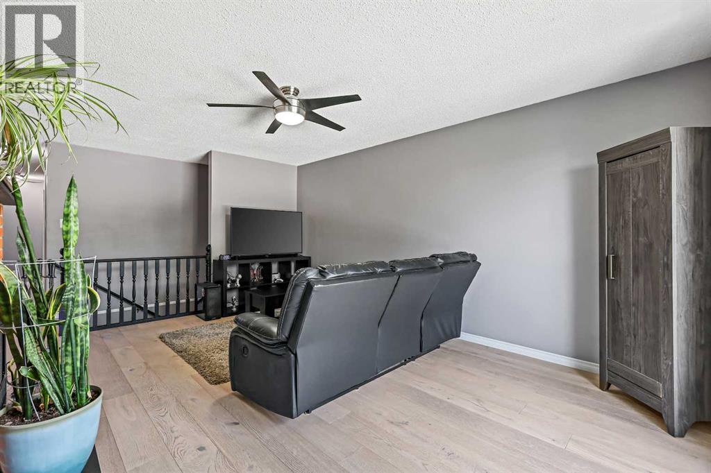 Property at 528 Radley Way SE image 5