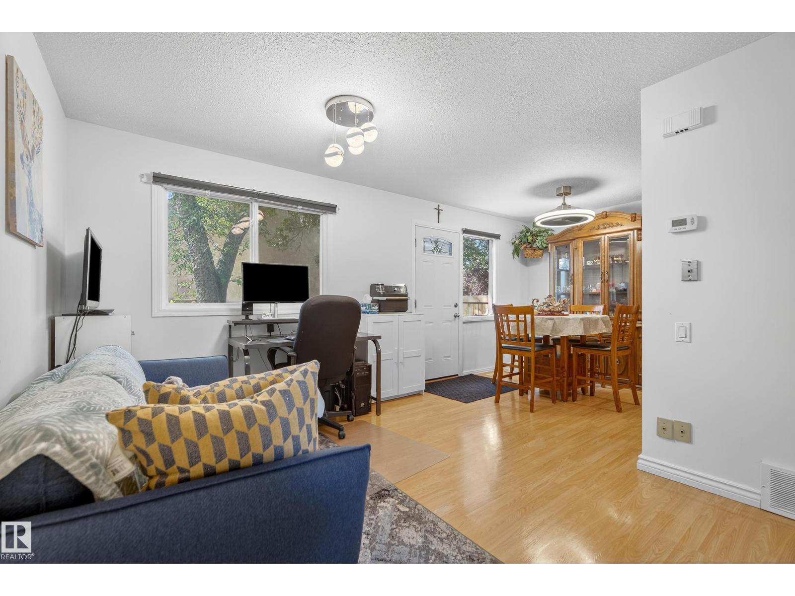 Property at 77 GRANDIN VG image 4