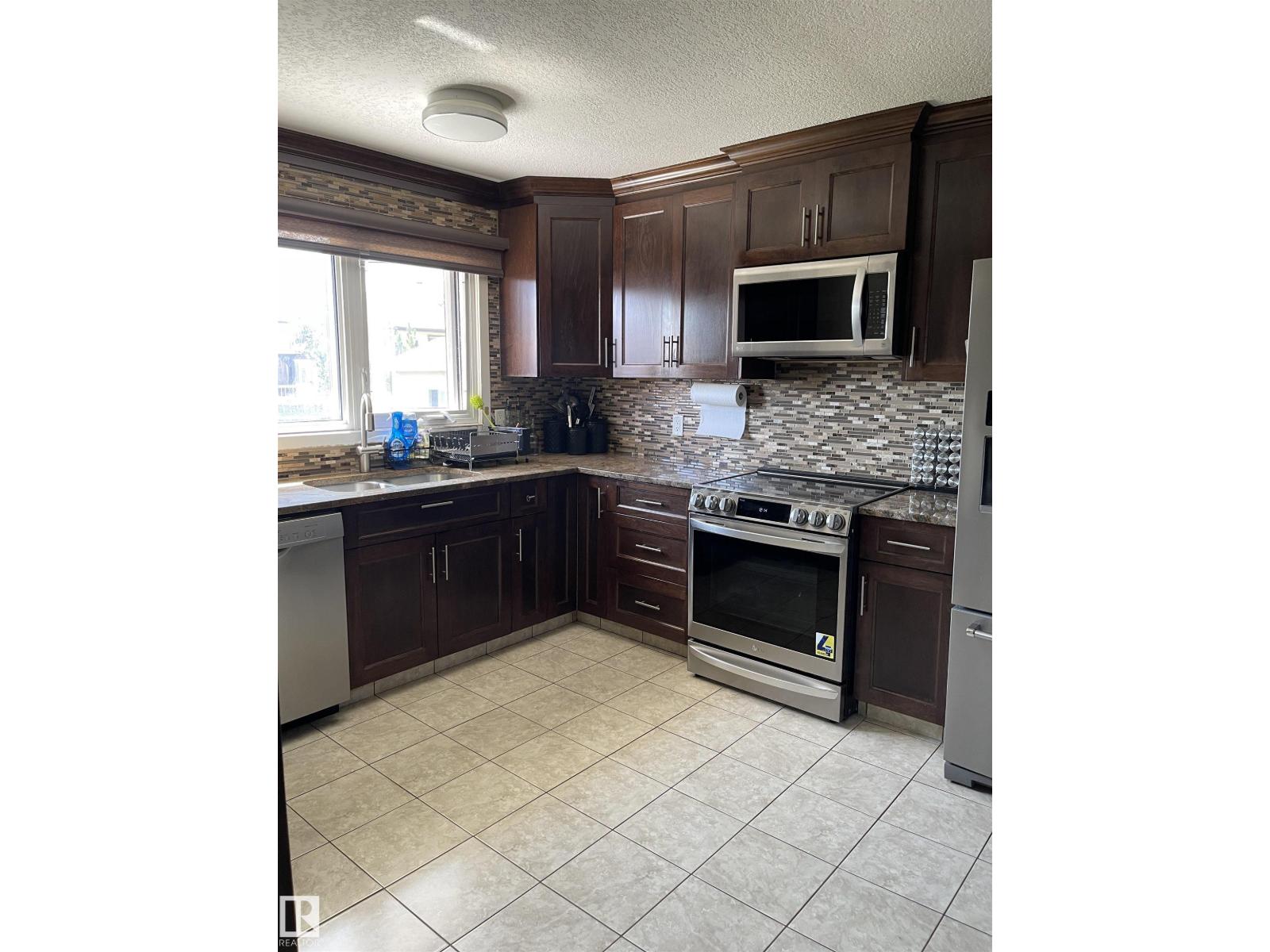 12203 147 Av Nw Nw, Edmonton, Alberta  T5X 1V4 - Photo 16 - E4451163