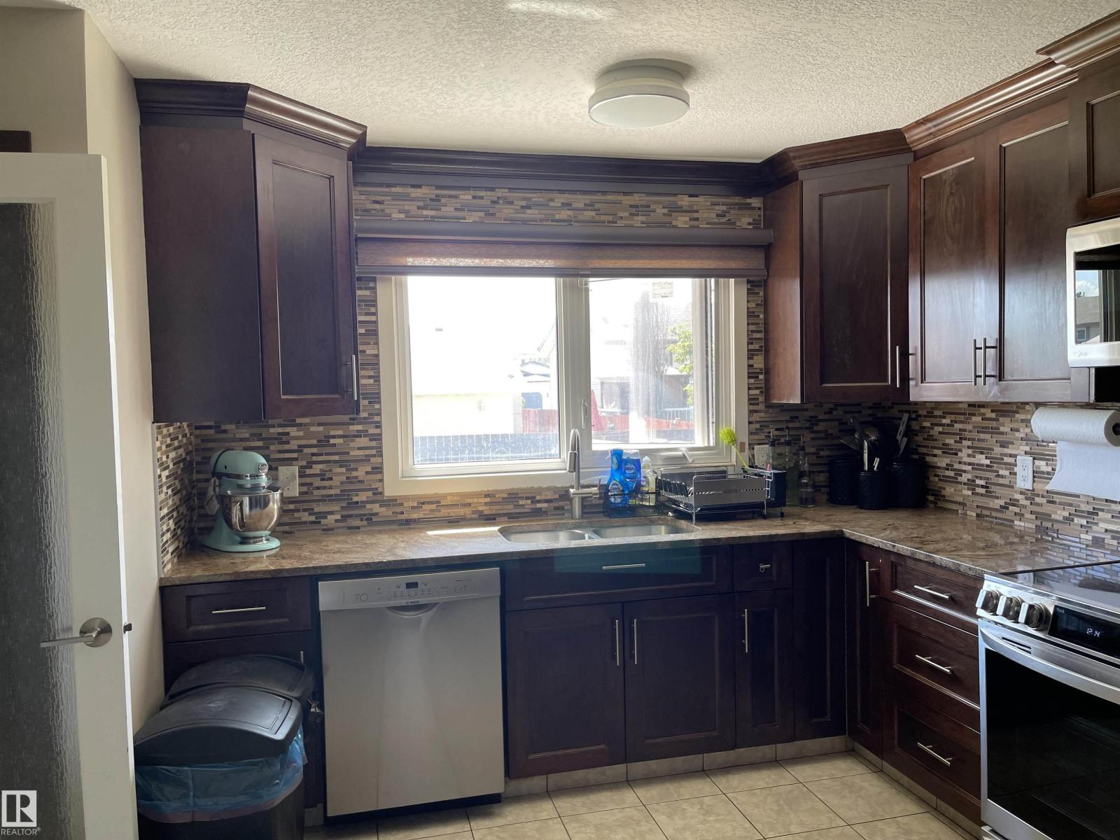 12203 147 Av Nw Nw, Edmonton, Alberta  T5X 1V4 - Photo 7 - E4451163