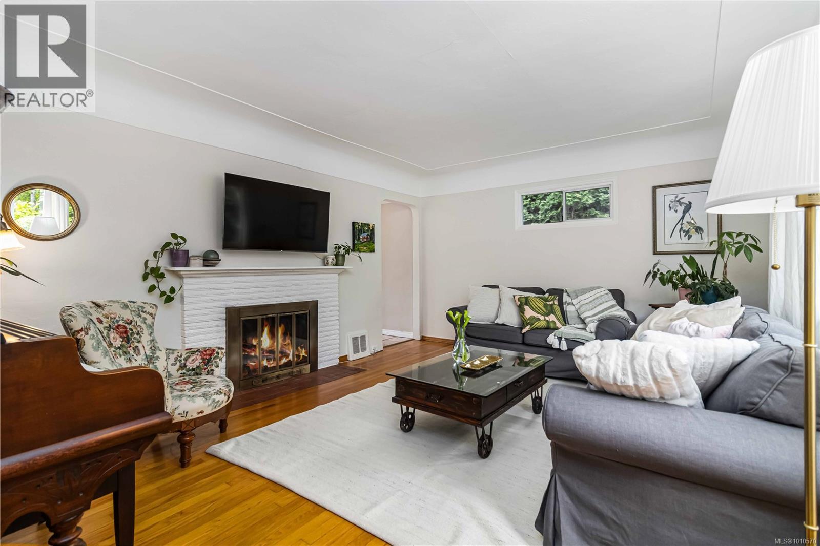 Property at 2607 Forbes St image 3