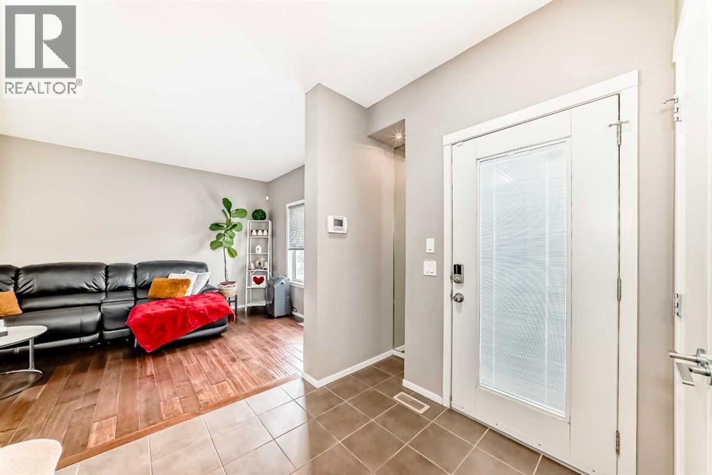 Property at 113 Copperstone Terrace SE image 5