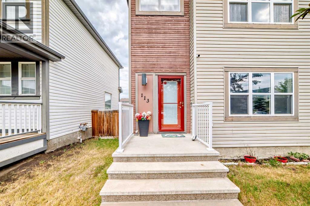 Property at 113 Copperstone Terrace SE image 4