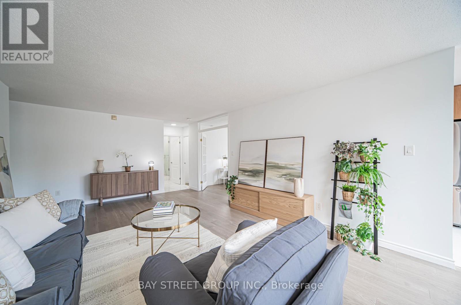 Property at 102 - 326 MAJOR MACKENZIE DRIVE E image 5