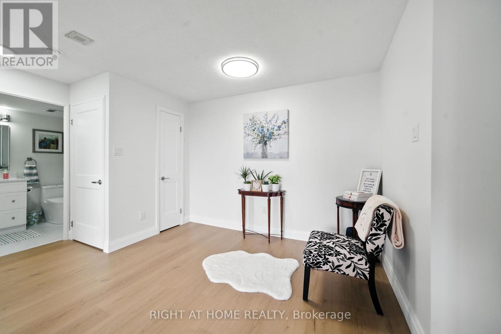510 - 700 Constellation Drive, Mississauga, Ontario  L5R 3G8 - Photo 23 - W12334802