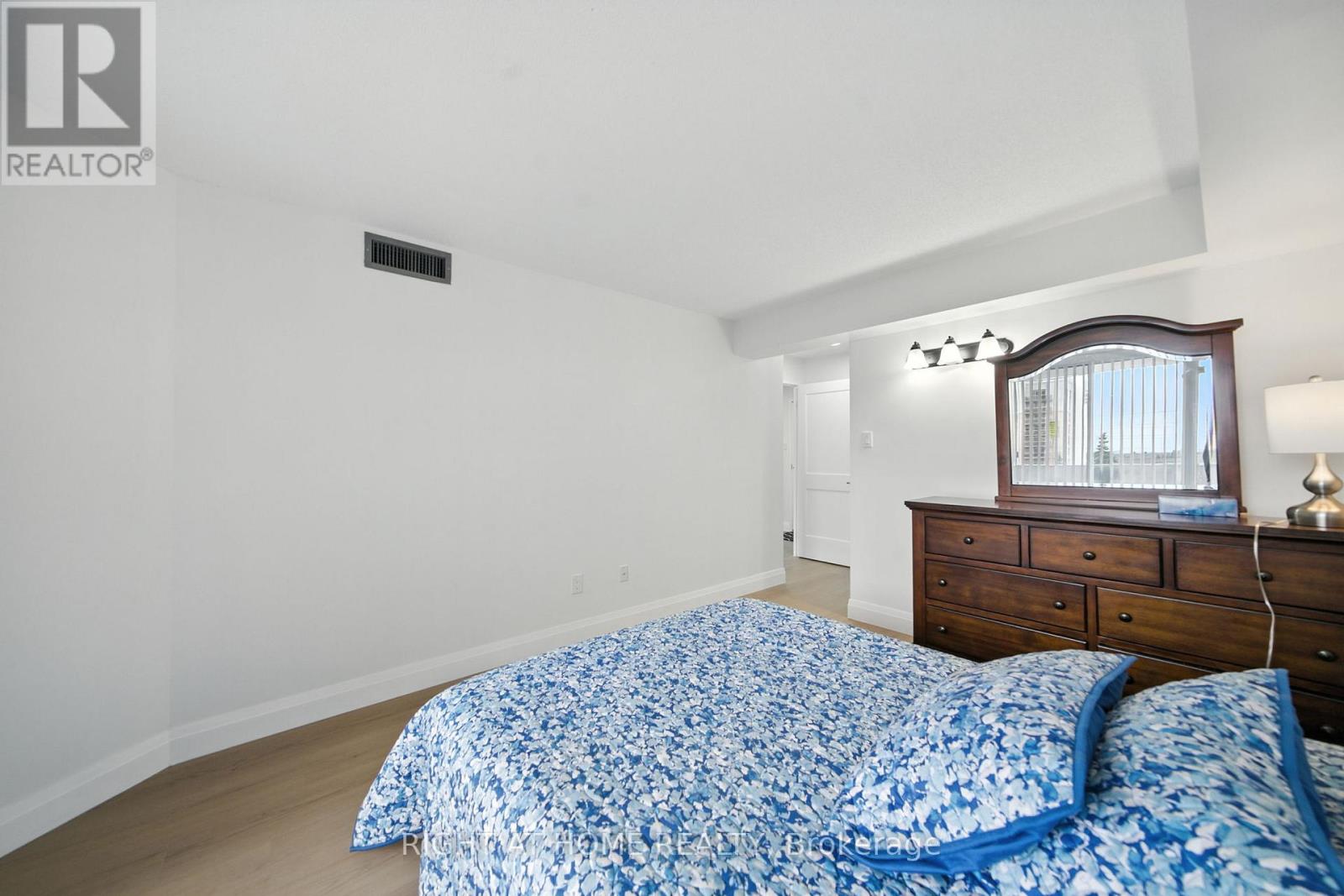 510 - 700 Constellation Drive, Mississauga, Ontario  L5R 3G8 - Photo 30 - W12334802