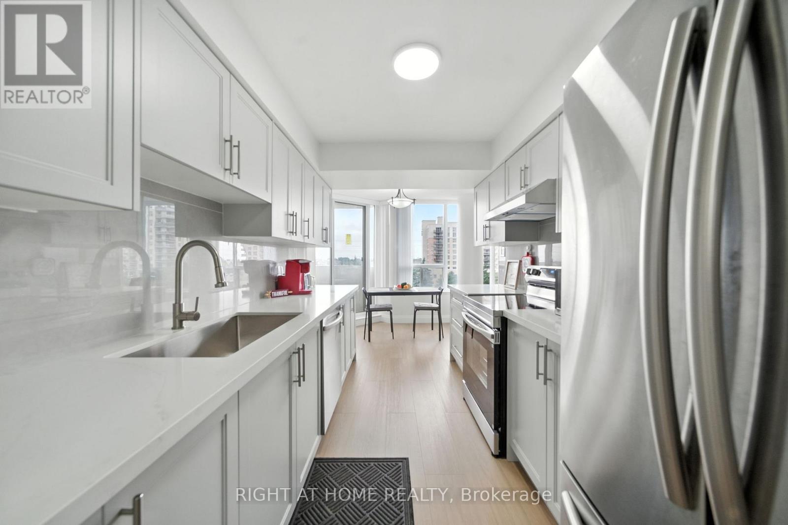 510 - 700 Constellation Drive, Mississauga, Ontario  L5R 3G8 - Photo 9 - W12334802