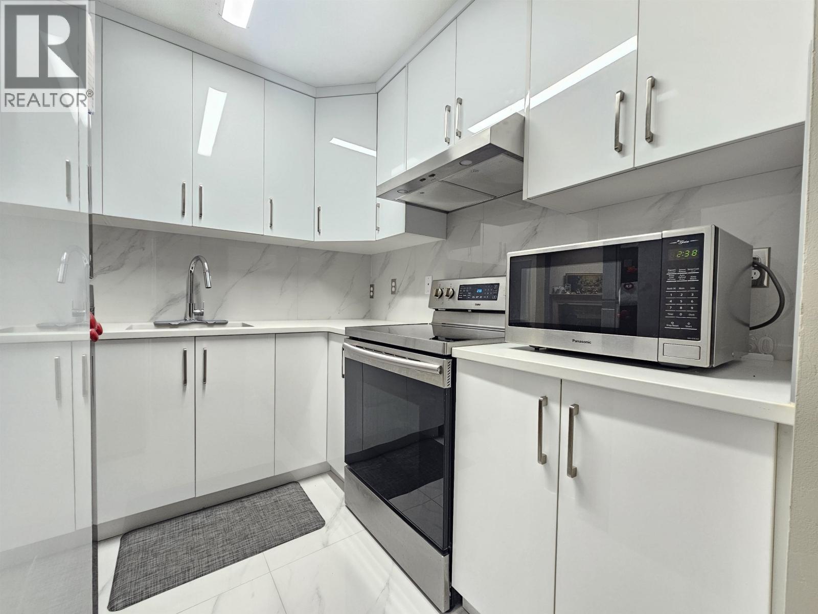 201 3680 Rae Avenue, Vancouver, British Columbia  V5R 2P5 - Photo 5 - R3033210