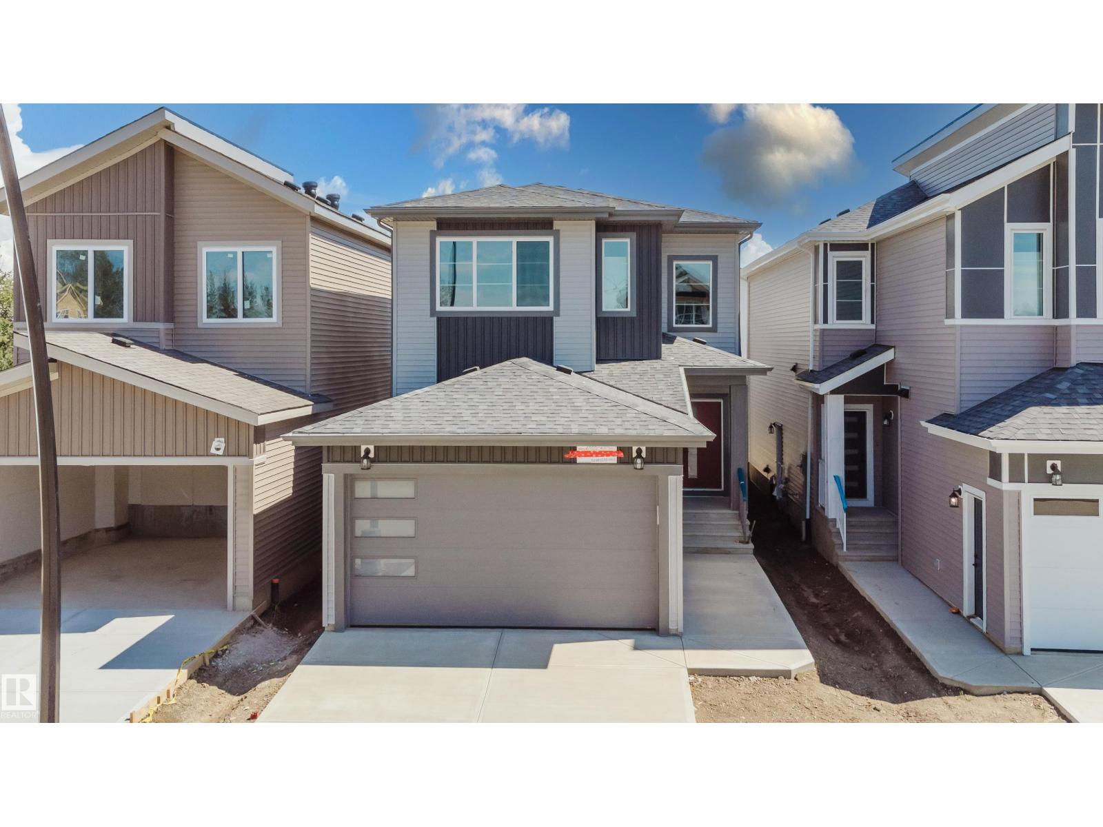 2555 211 St Nw, Edmonton, Alberta  T6M 3H2 - Photo 2 - E4452156