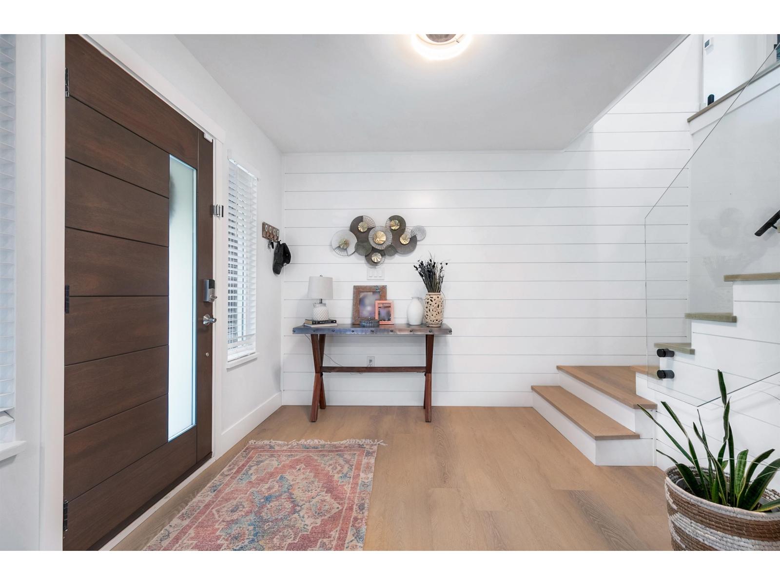 9285 211 Street, Langley, British Columbia V1M 2B2 - Photo 2 - R3035366