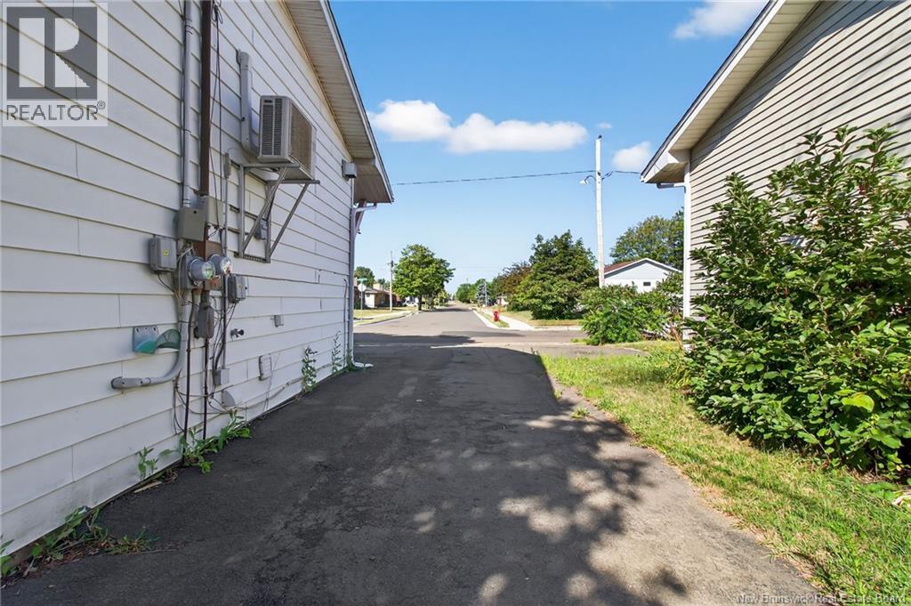 Property at 119 Whitney Avenue image 4