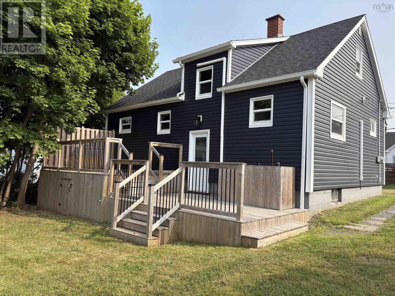 34 Belmont Avenue, Stellarton, Nova Scotia  B0K 1S0 - Photo 4 - 202520156