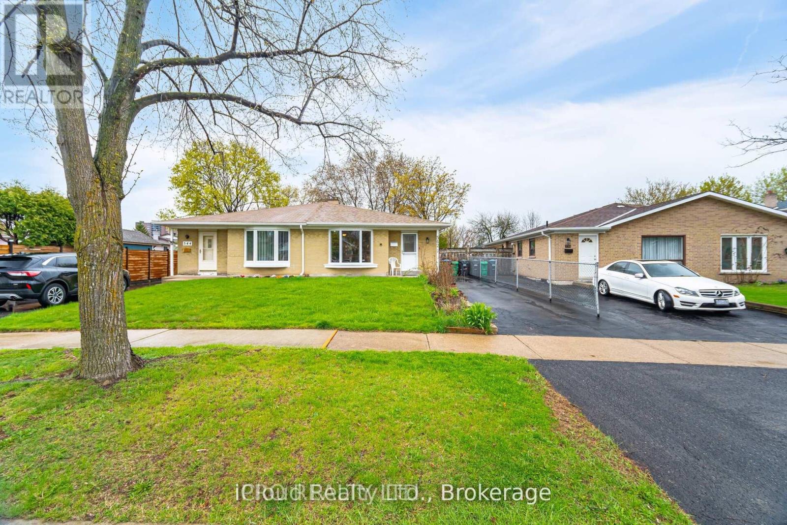 Property at 542 LANA TERRACE image 2