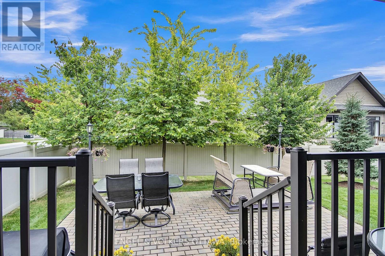 103 Magnolia Way E, North Grenville, Ontario  K0G 1J0 - Photo 31 - X12334858