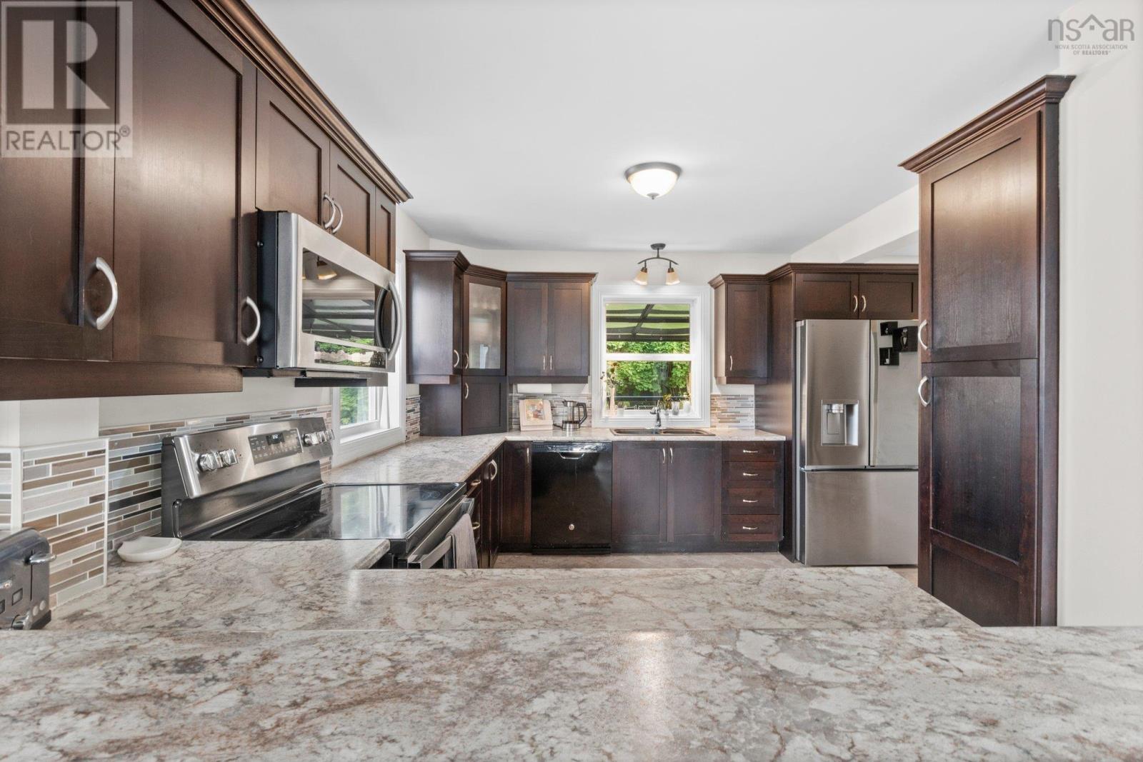 11 Heather Street, Spryfield, Nova Scotia  B3R 1M3 - Photo 11 - 202516638