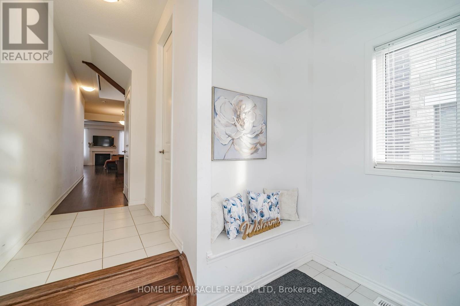 Property at 2823 FOXDEN SQUARE image 3