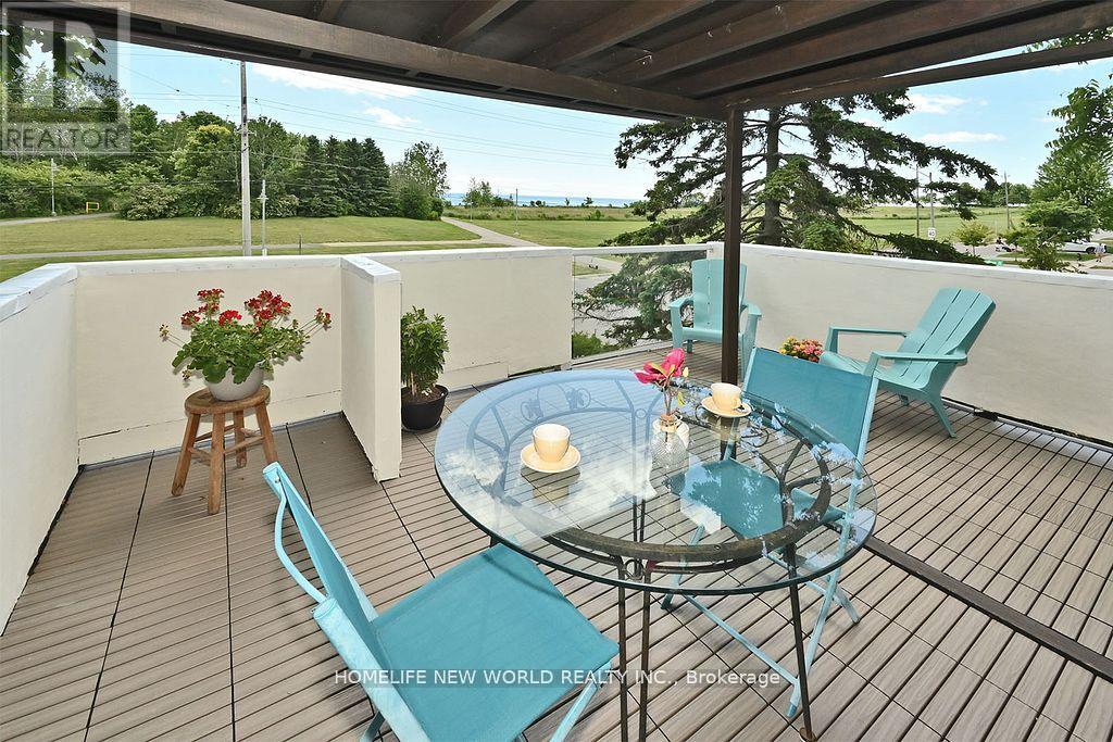 Property at 58 LAKE DRIVEWAY E image 1